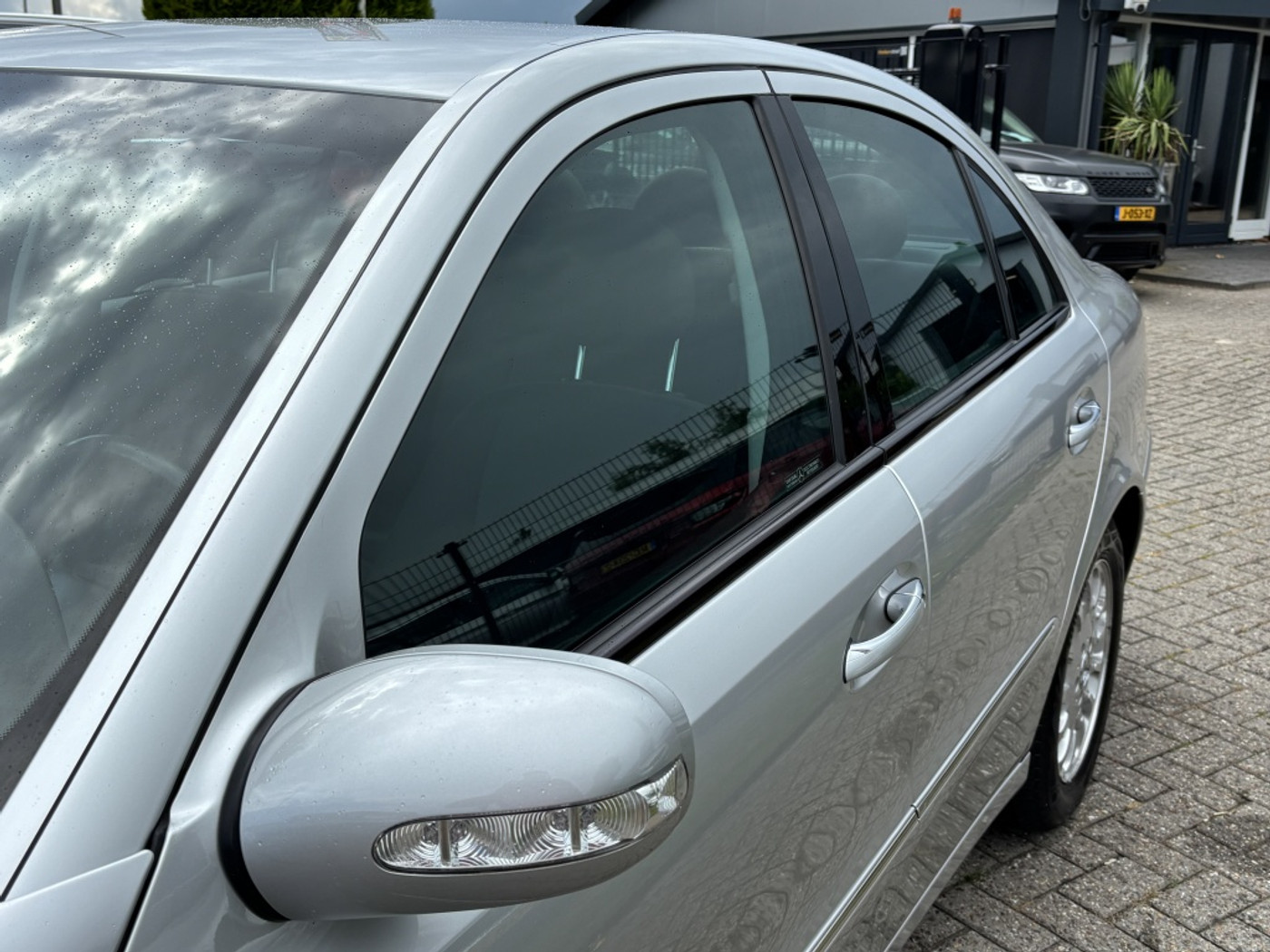 Foto van Mercedes-Benz E 240