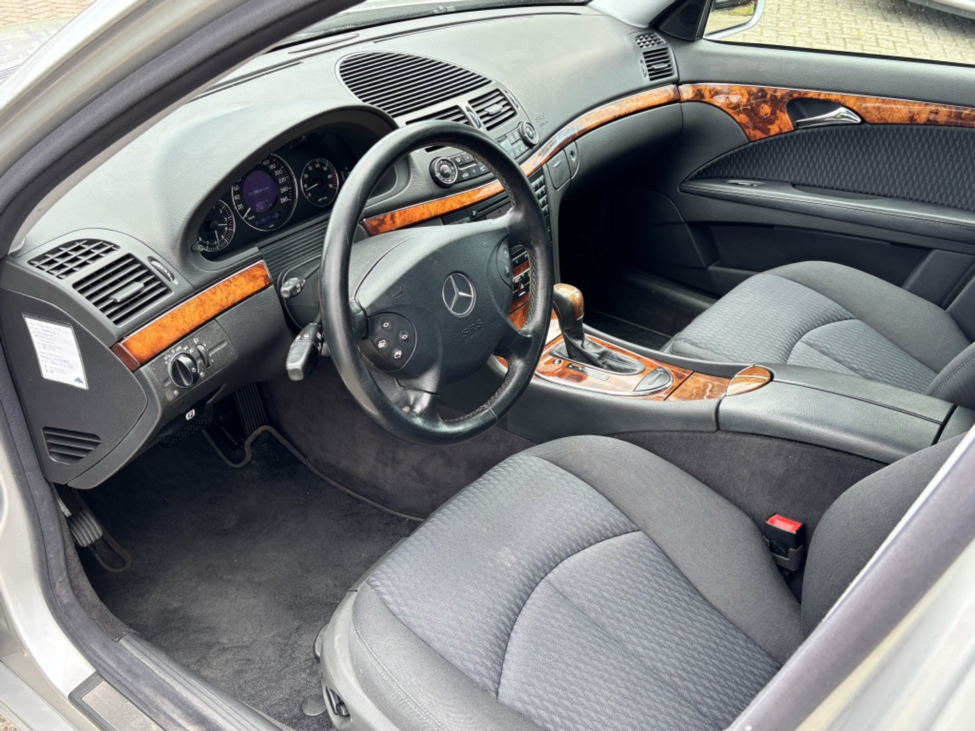 Foto van Mercedes-Benz E 240