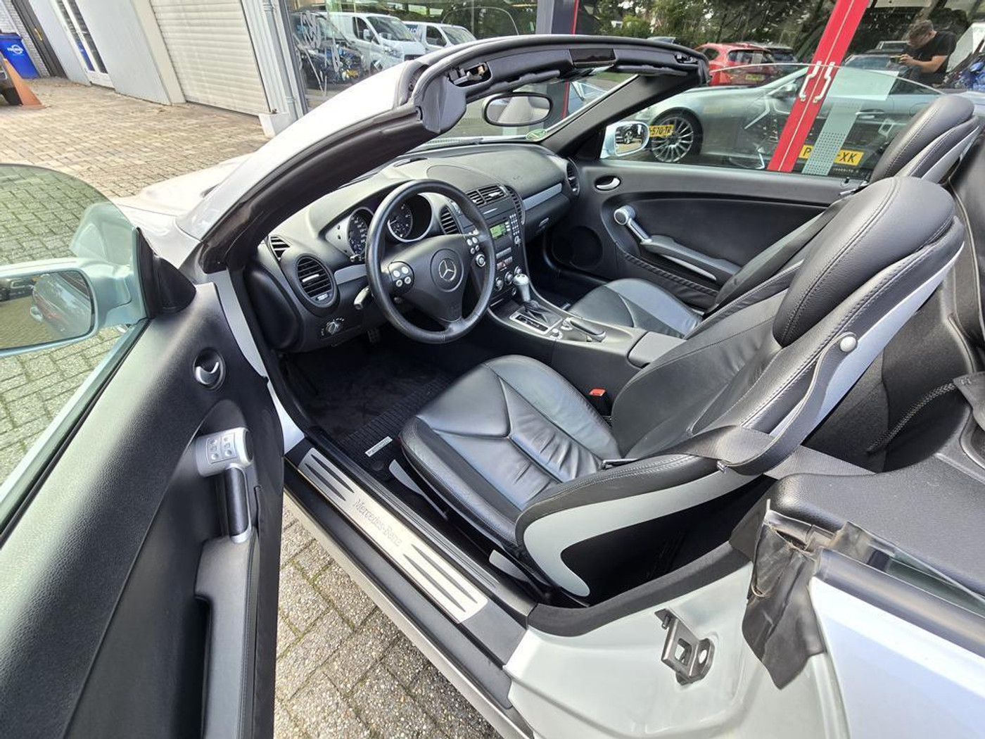 Foto van Mercedes-Benz SLK 280