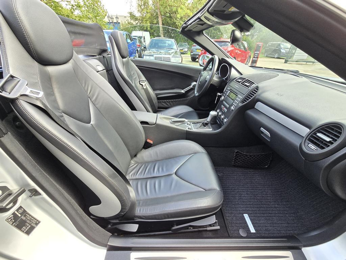 Foto van Mercedes-Benz SLK 280
