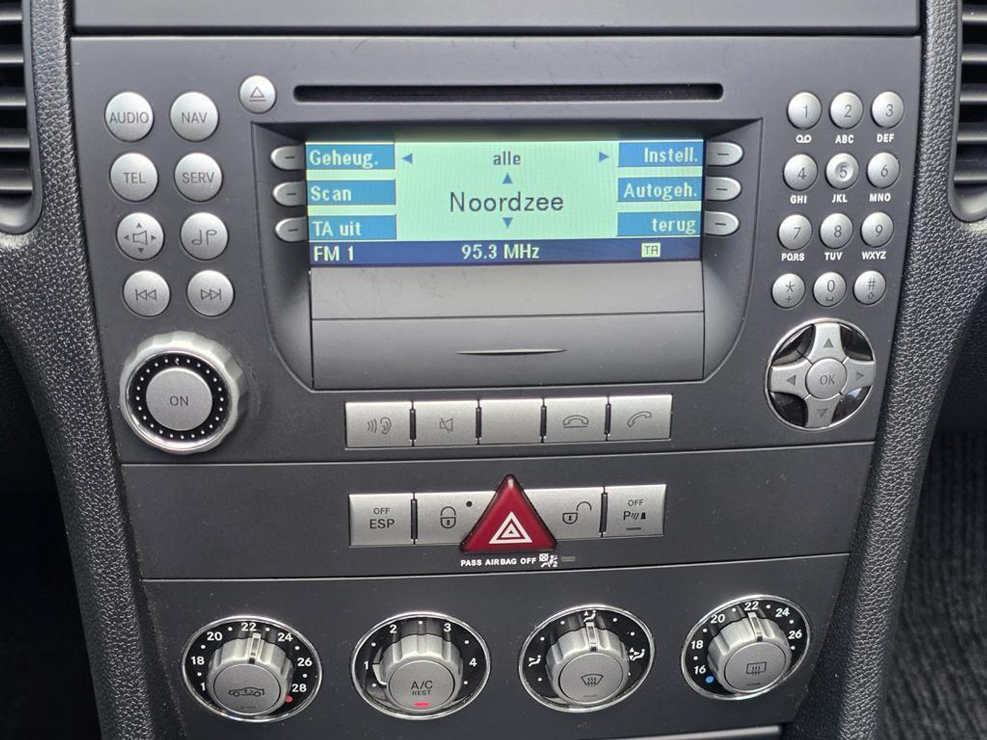 Foto van Mercedes-Benz SLK 280