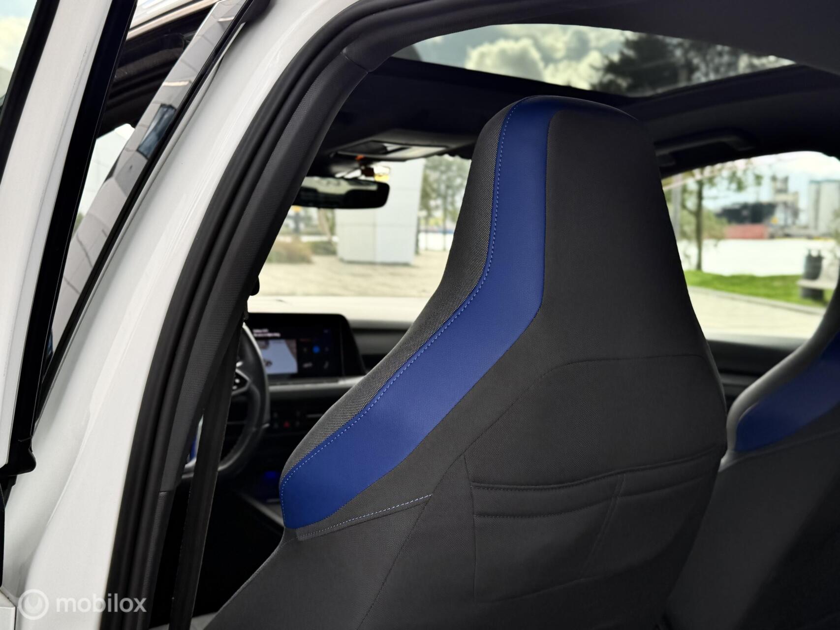 Foto van Volkswagen Golf GTE