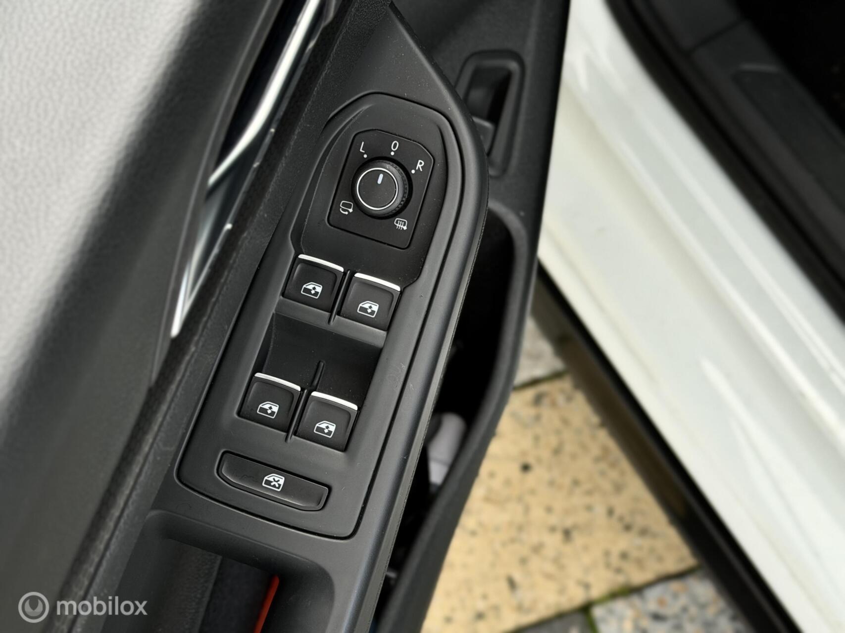 Foto van Volkswagen Golf GTE