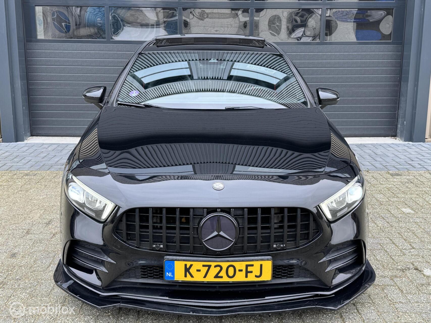 Foto van Mercedes-Benz AMG A 35