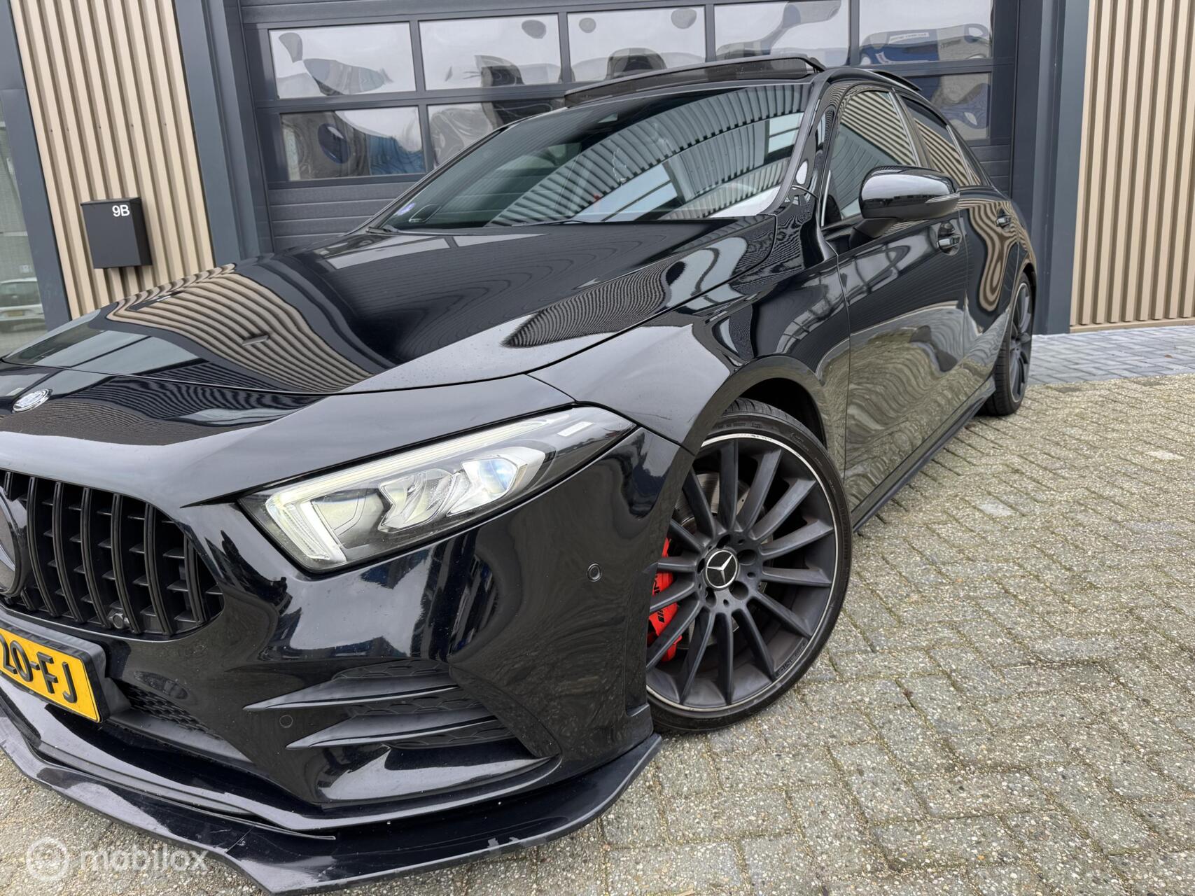 Foto van Mercedes-Benz AMG A 35