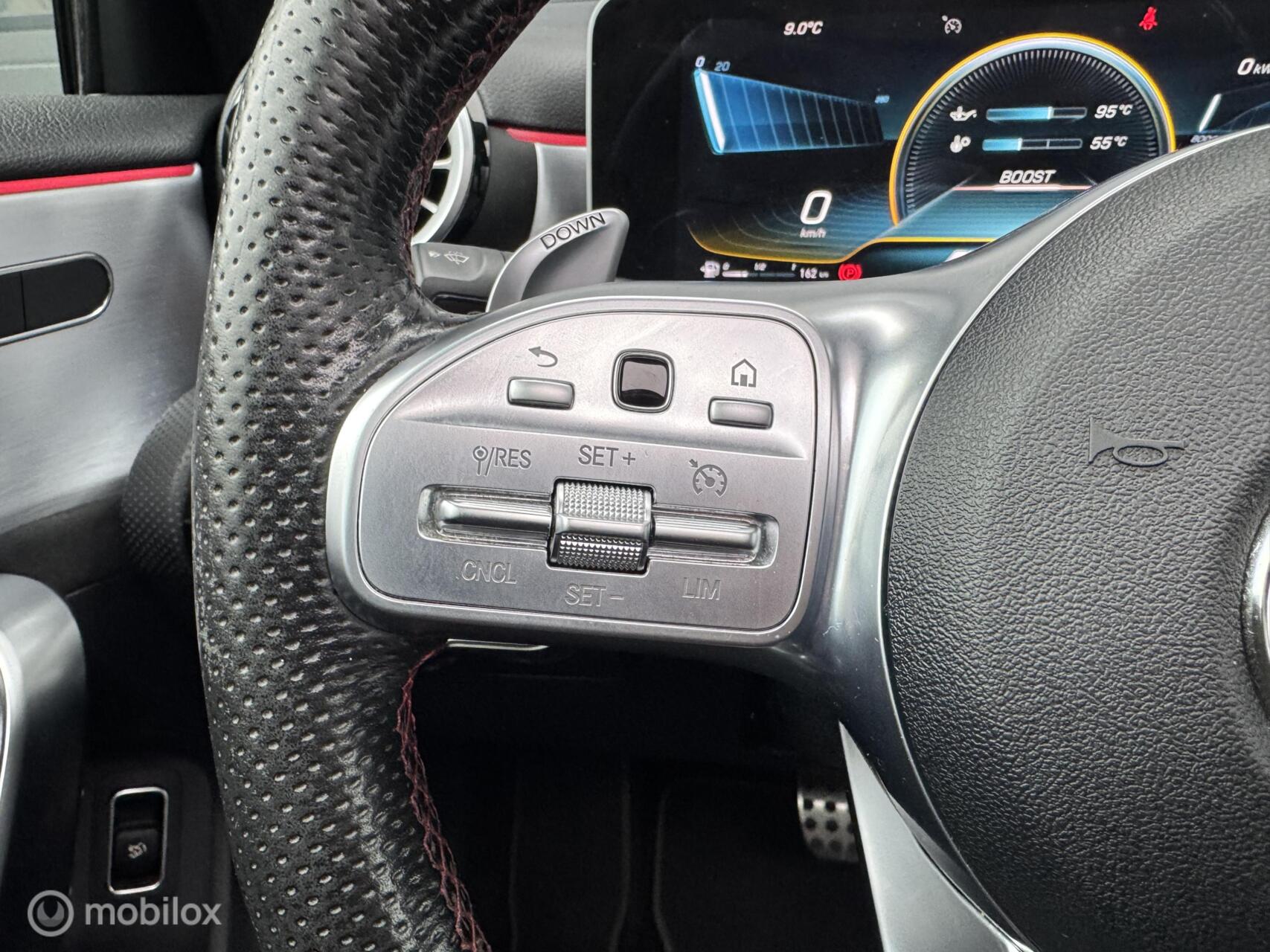 Foto van Mercedes-Benz AMG A 35