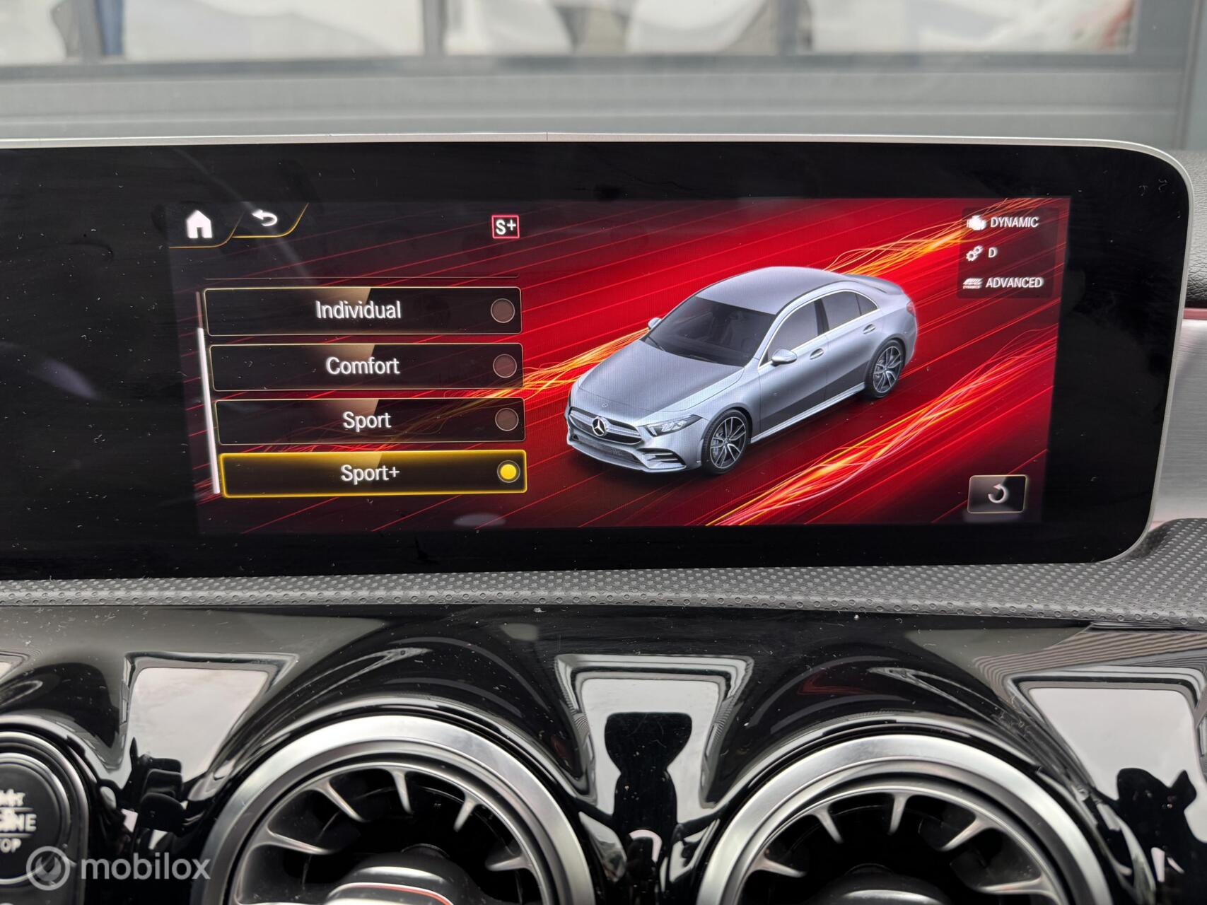 Foto van Mercedes-Benz AMG A 35