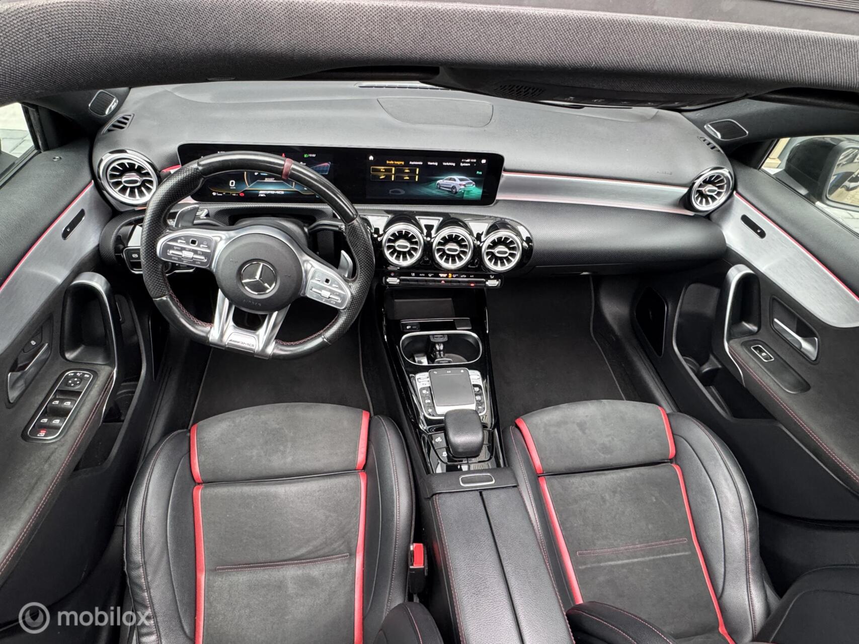 Foto van Mercedes-Benz AMG A 35