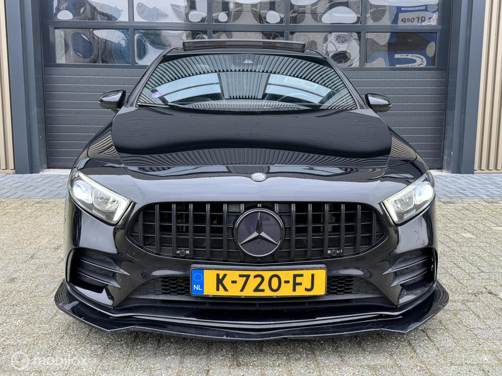 Foto van Mercedes-Benz AMG A 35