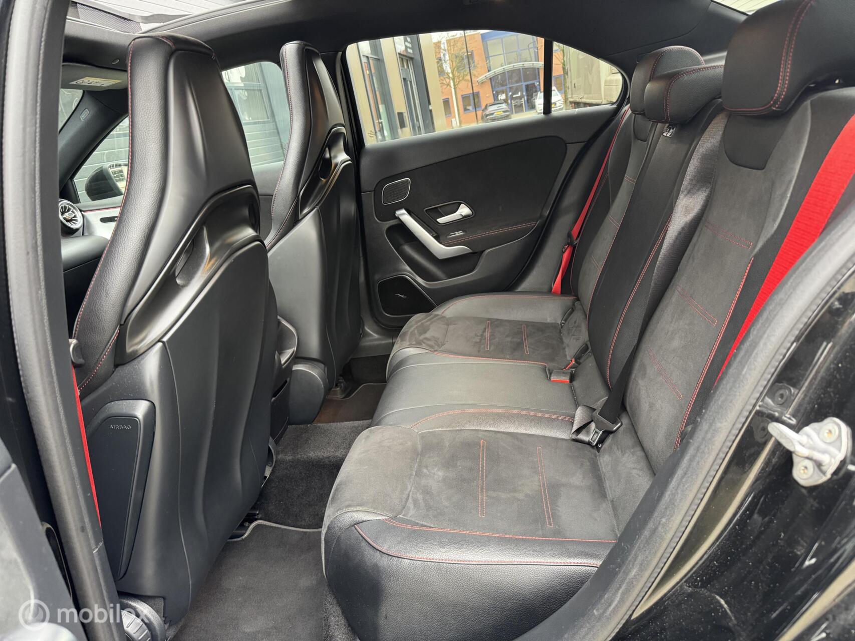 Foto van Mercedes-Benz AMG A 35