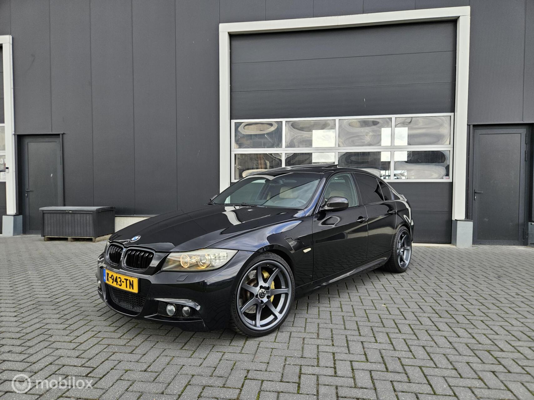 BMW 335i 335xi Executive 2009 - voorkant