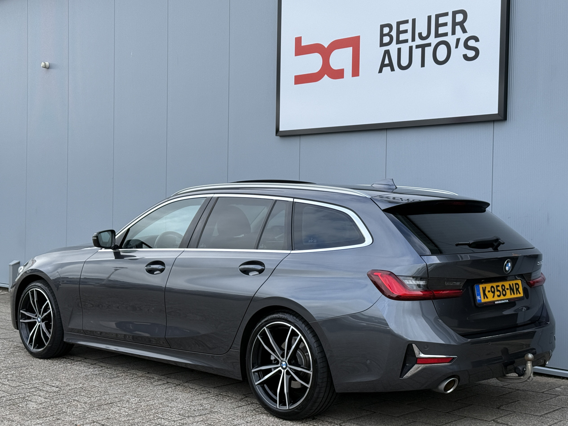 Foto van BMW 320i