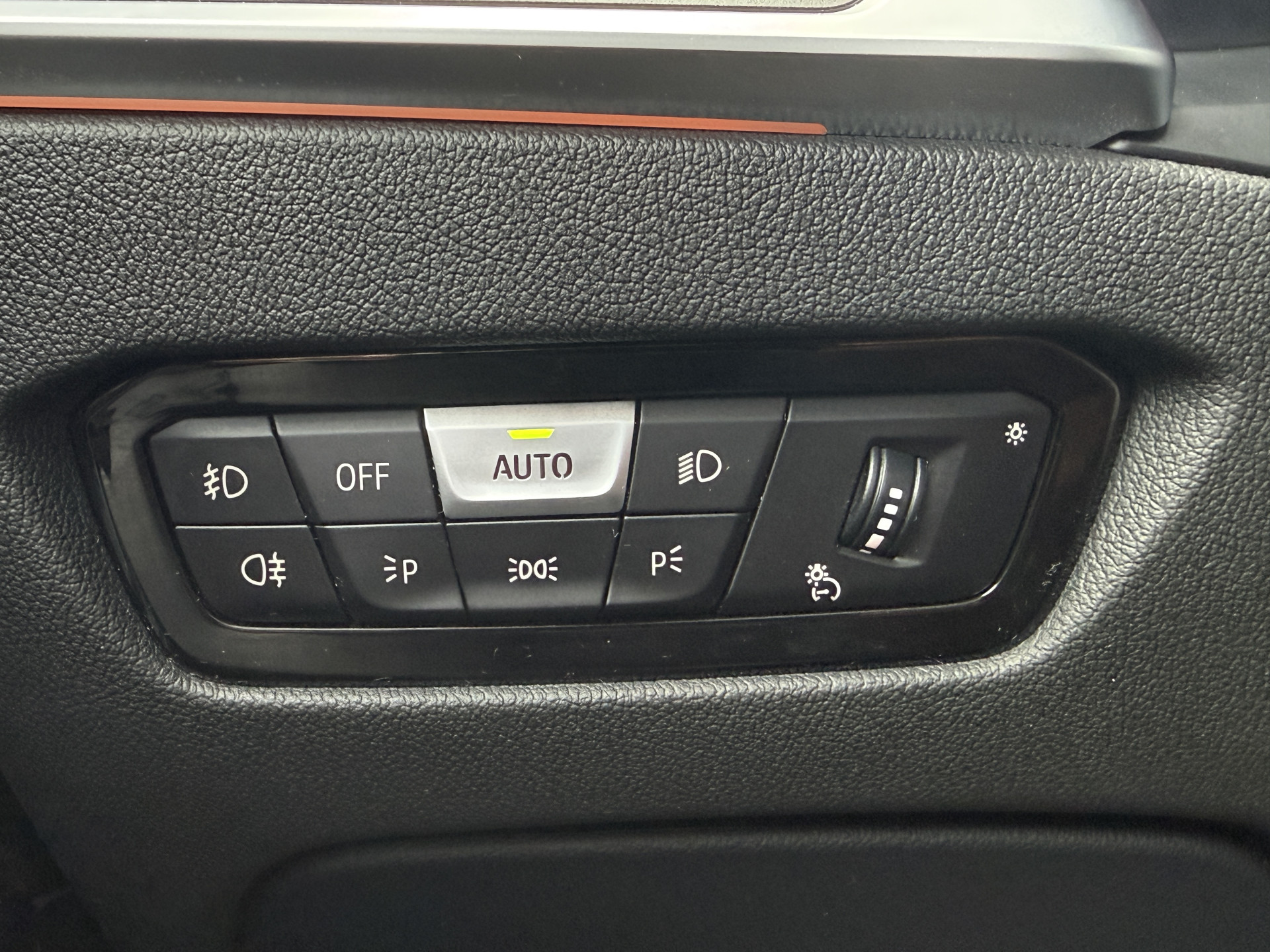 Foto van BMW 320i