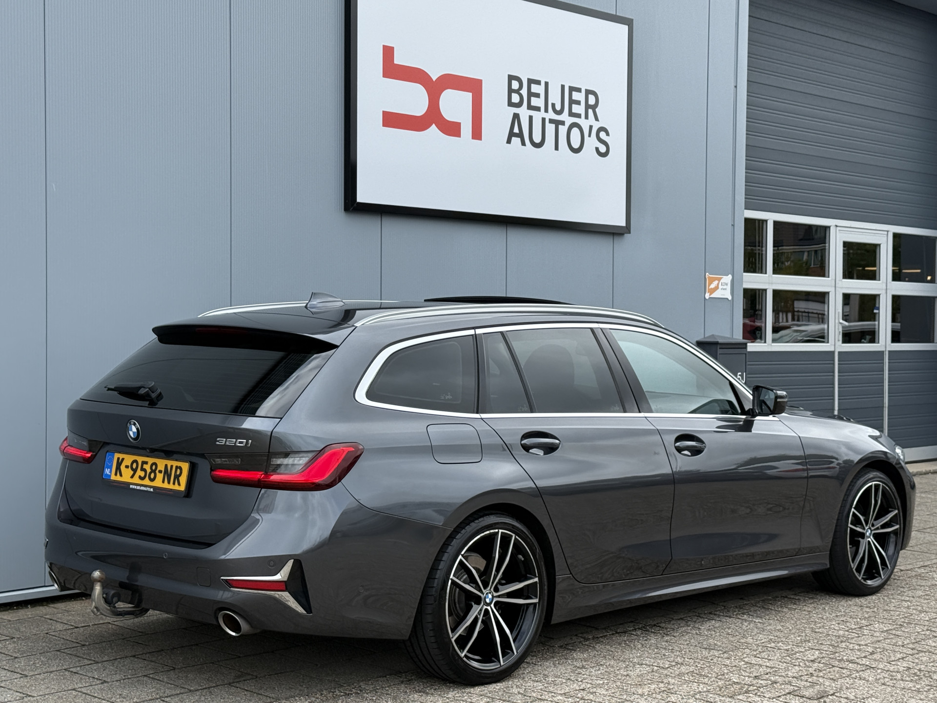 Foto van BMW 320i