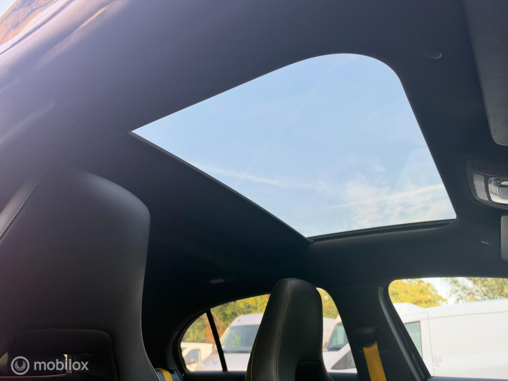 Foto van Mercedes-Benz A 220