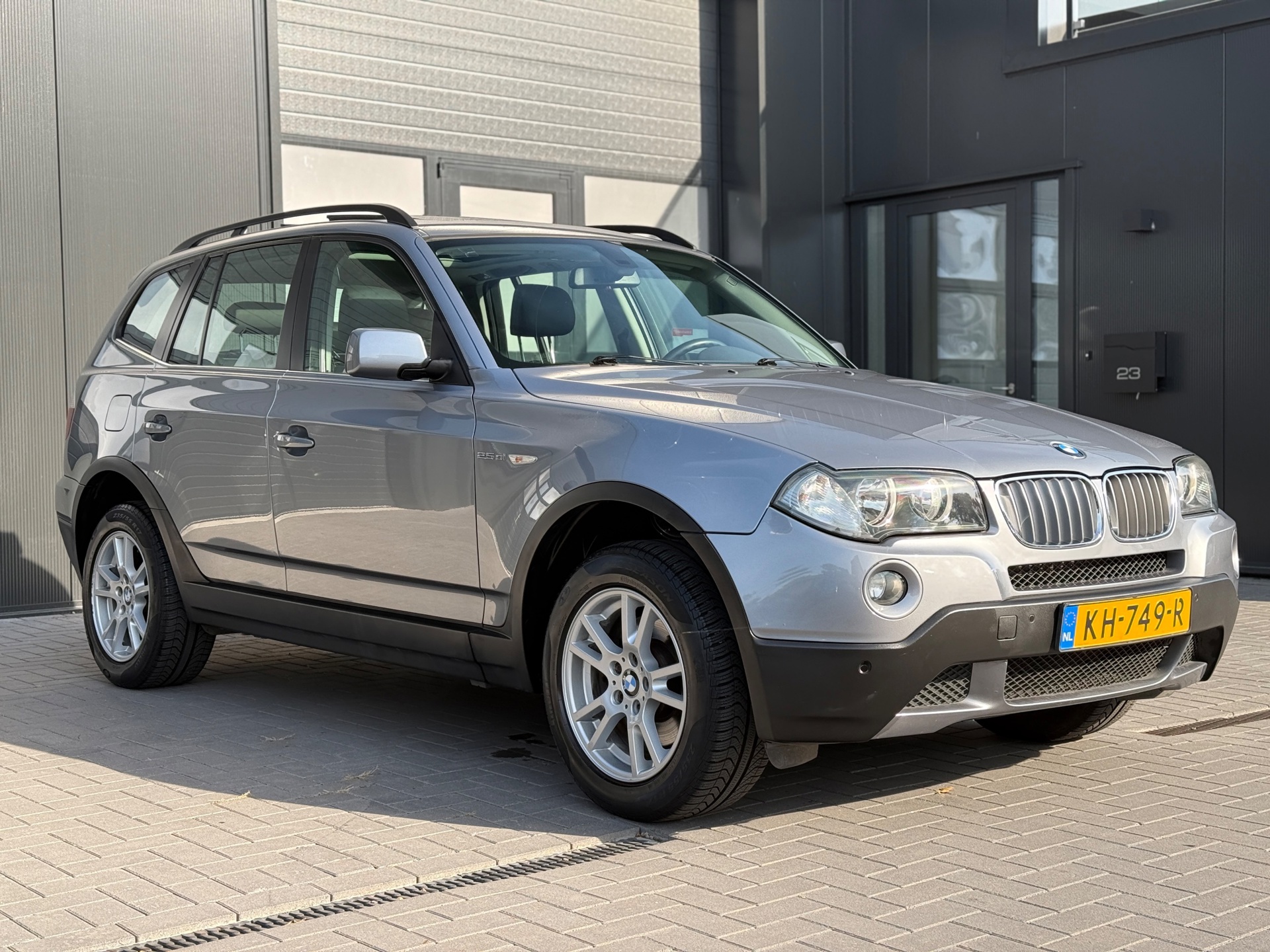 Foto van BMW X3 2.5si