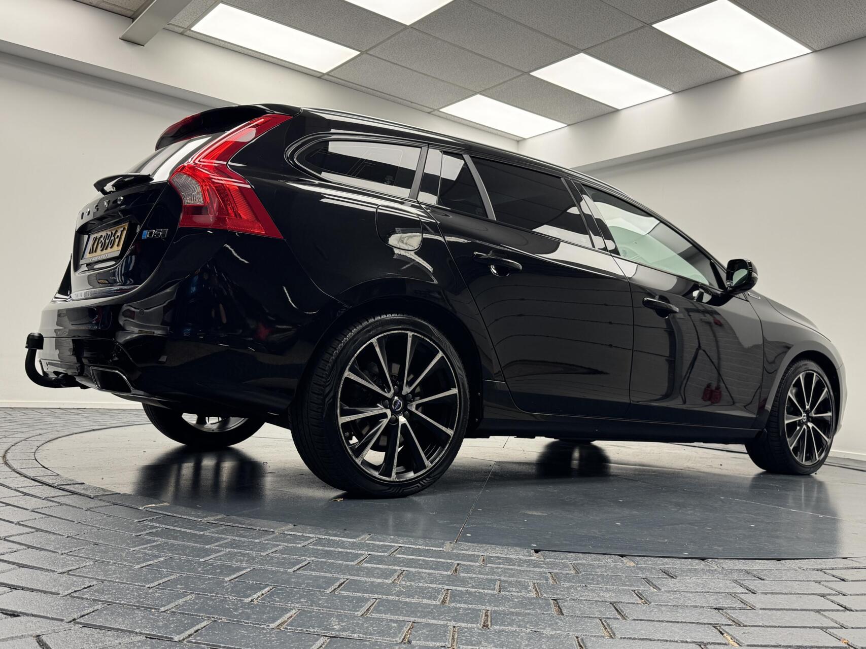 Foto van Volvo V60 Twin Engine