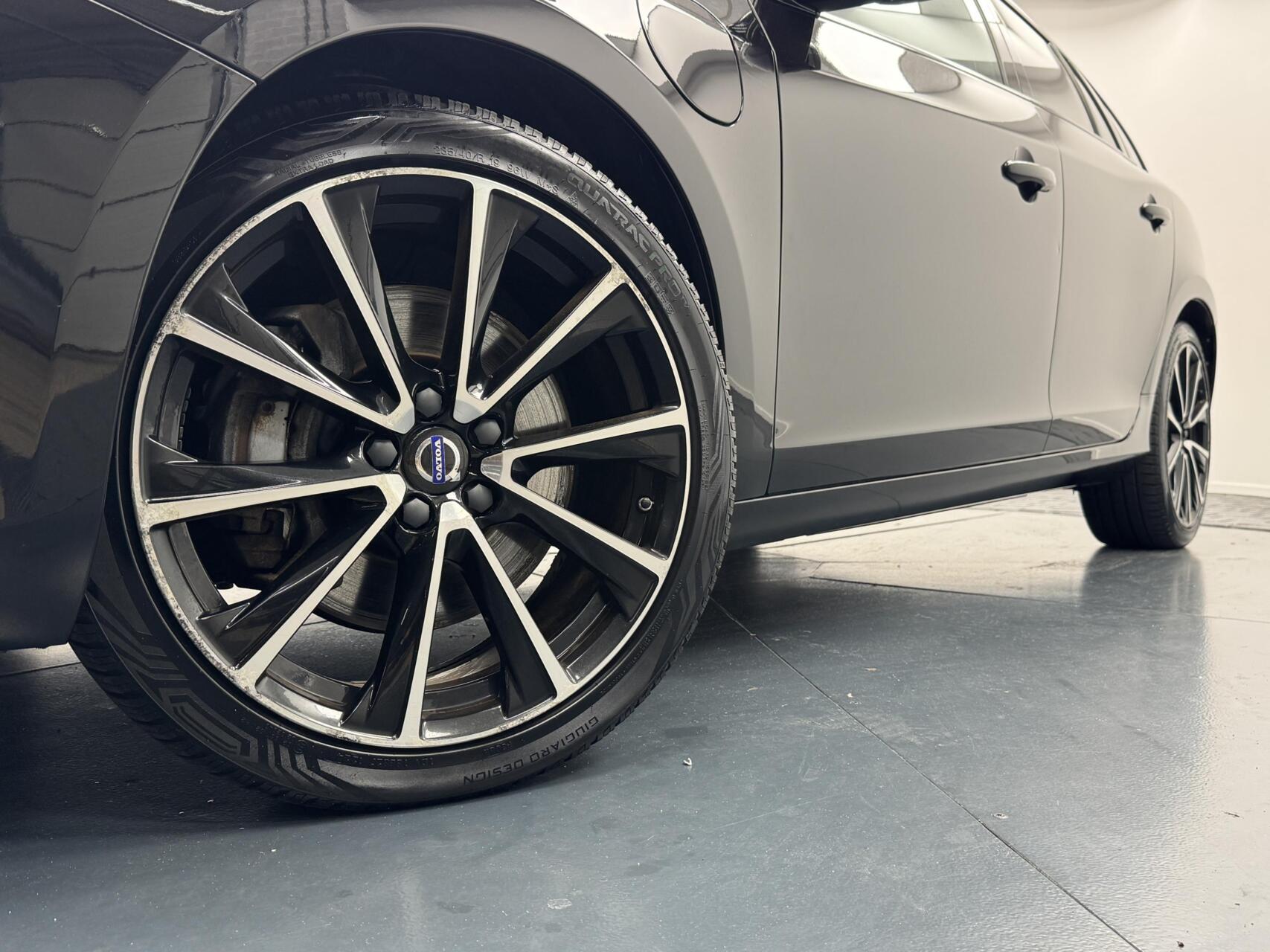 Foto van Volvo V60 Twin Engine