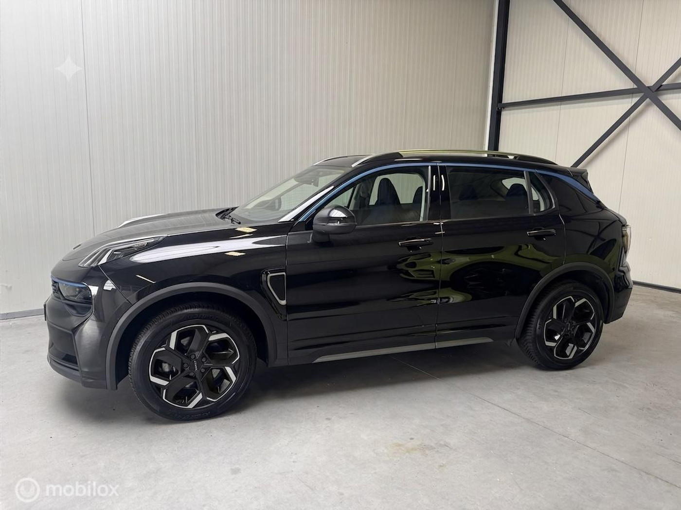 Foto van Lynk&co LYNK & Co 01
