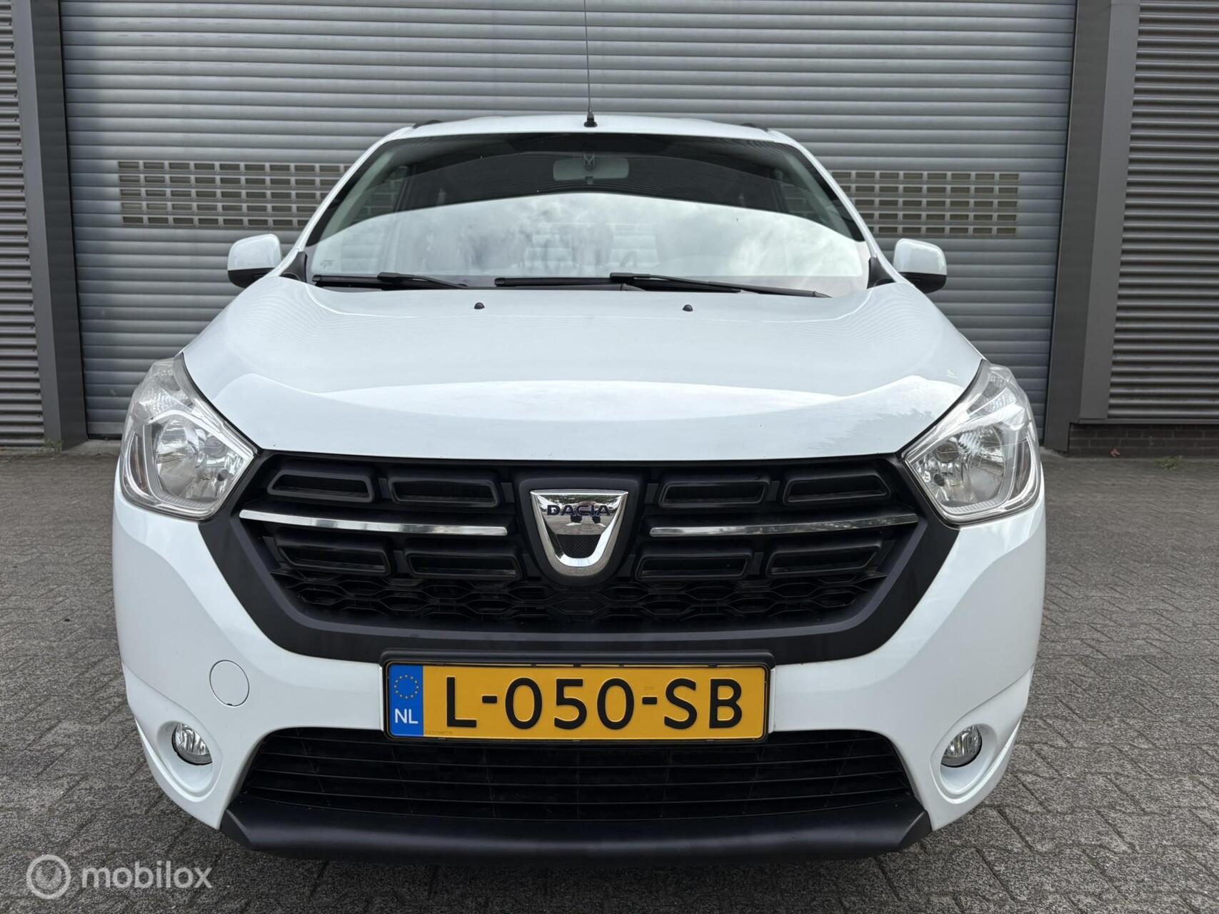 Foto van Dacia Lodgy