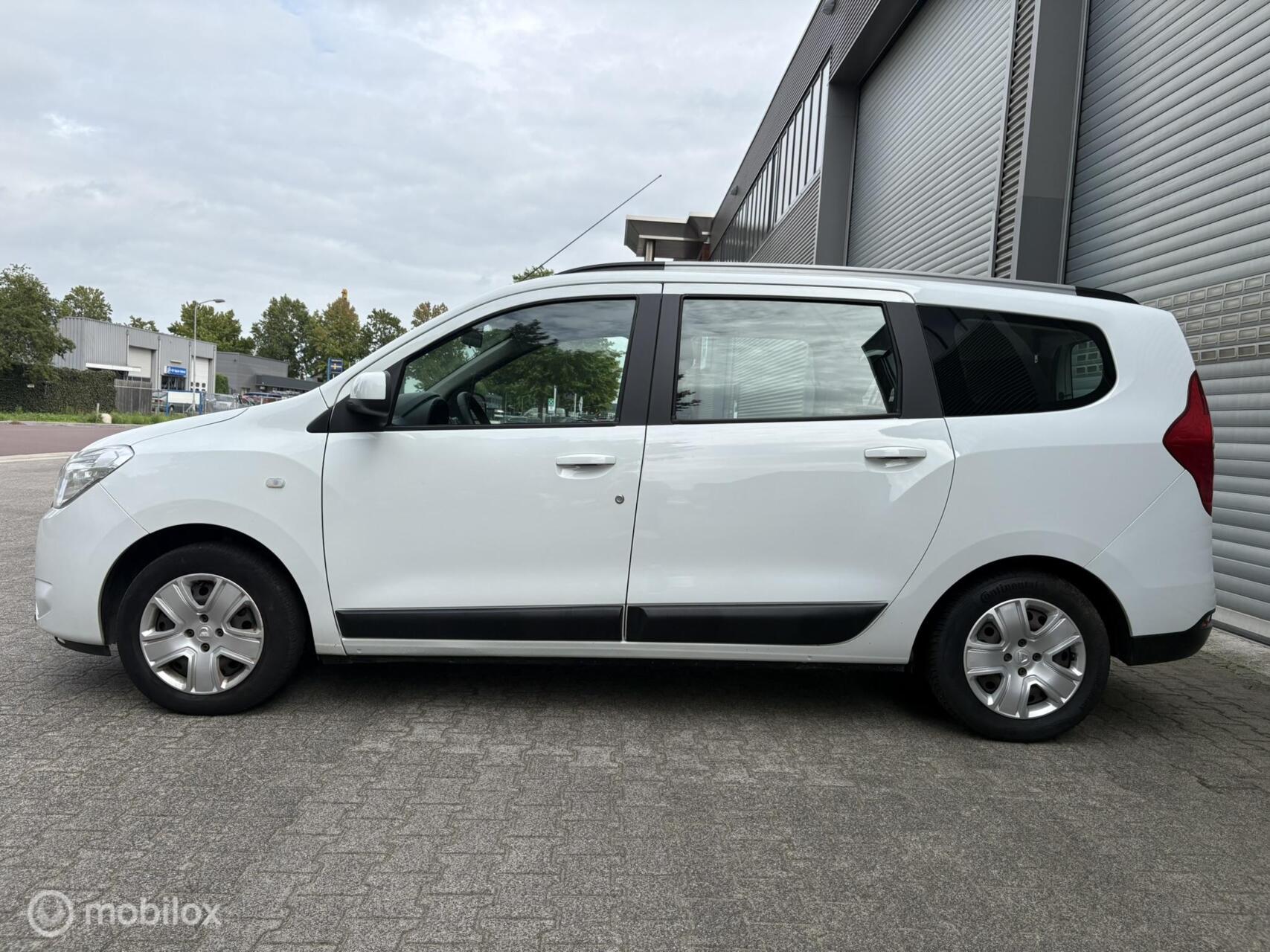Foto van Dacia Lodgy