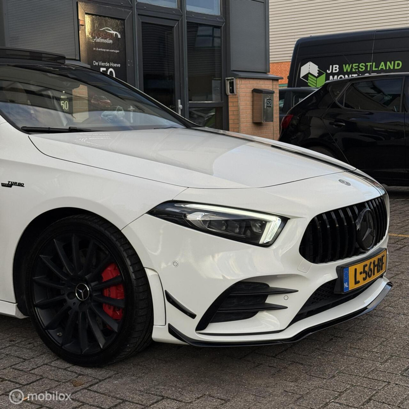 Foto van Mercedes-Benz AMG A 35