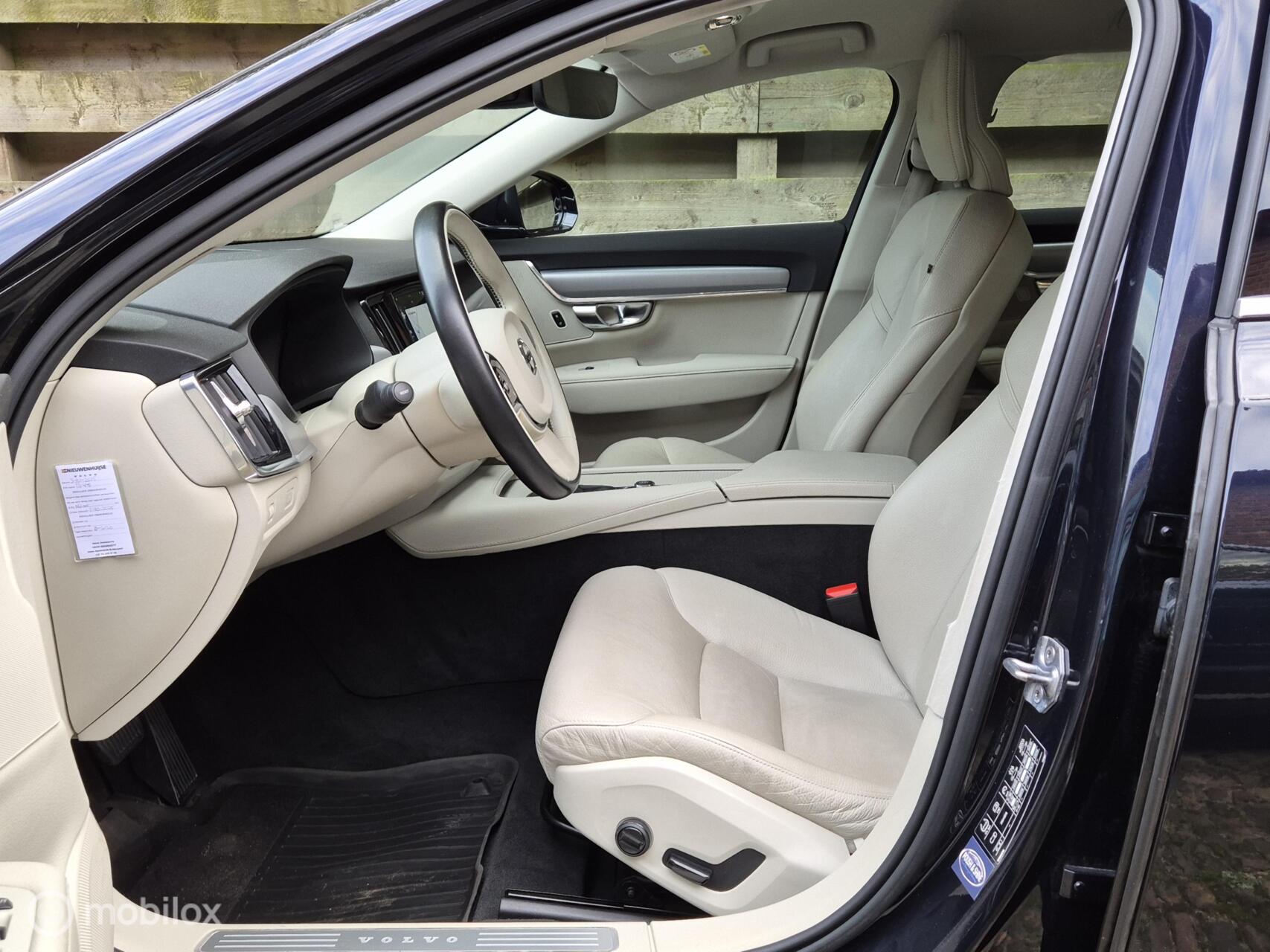 Foto van Volvo V90