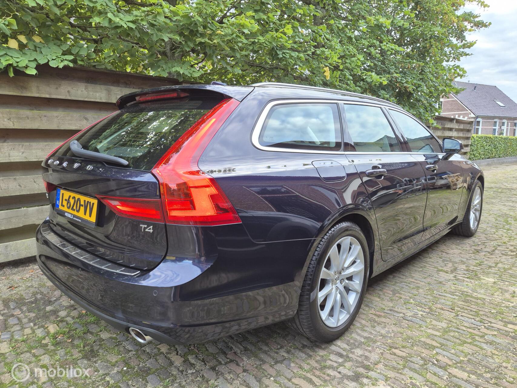 Foto van Volvo V90