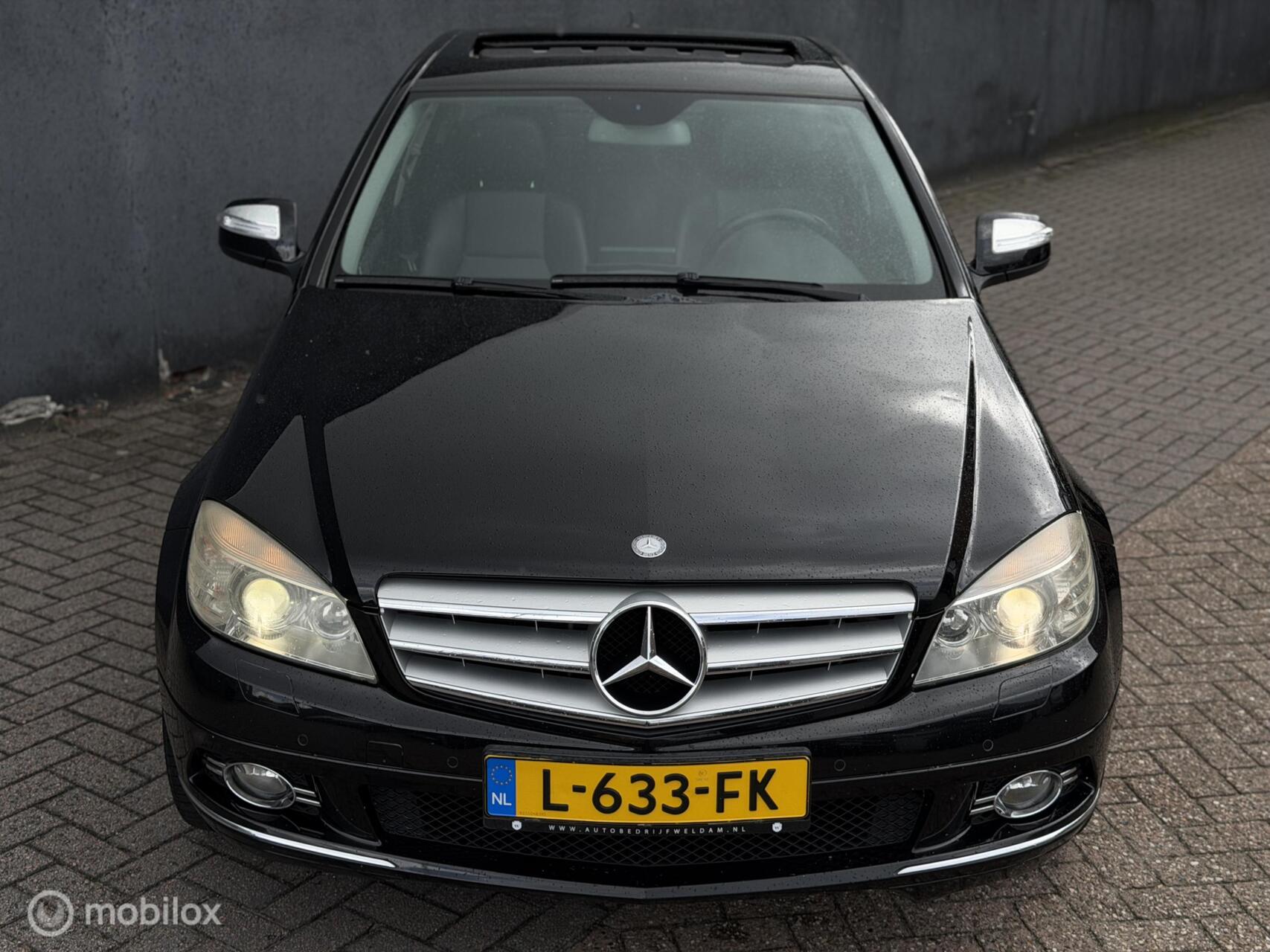 Foto van Mercedes-Benz C 280