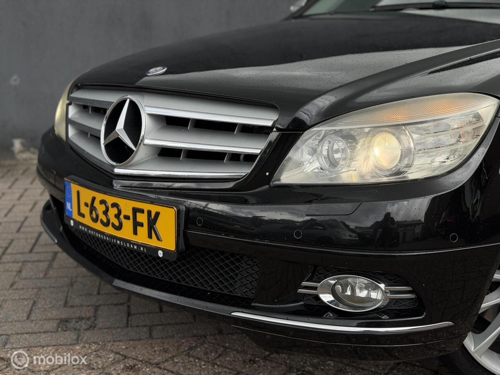 Foto van Mercedes-Benz C 280
