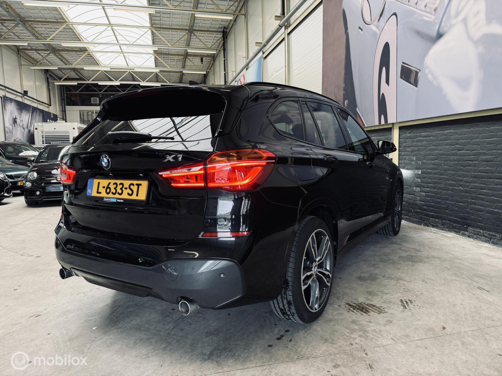Foto van BMW X1 Xdrive25i