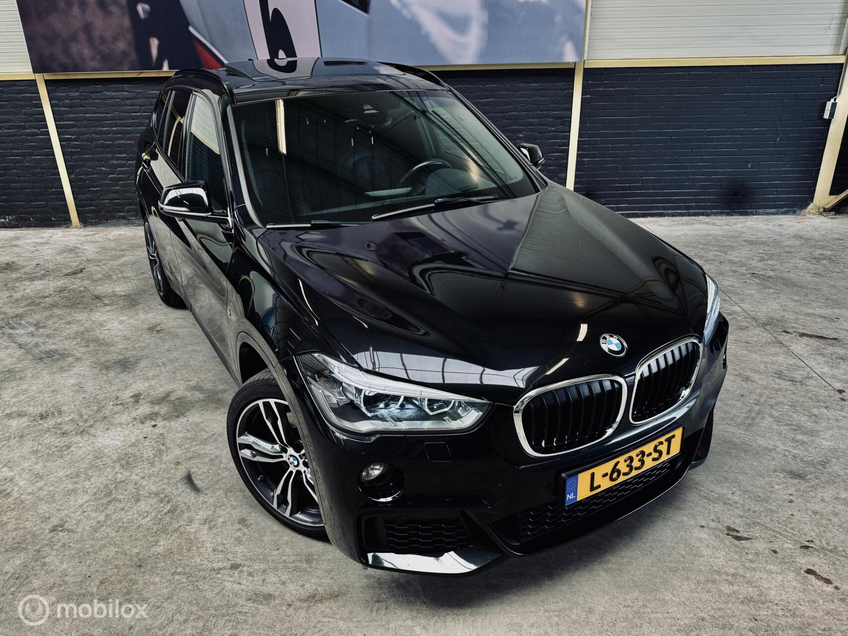 Foto van BMW X1 Xdrive25i