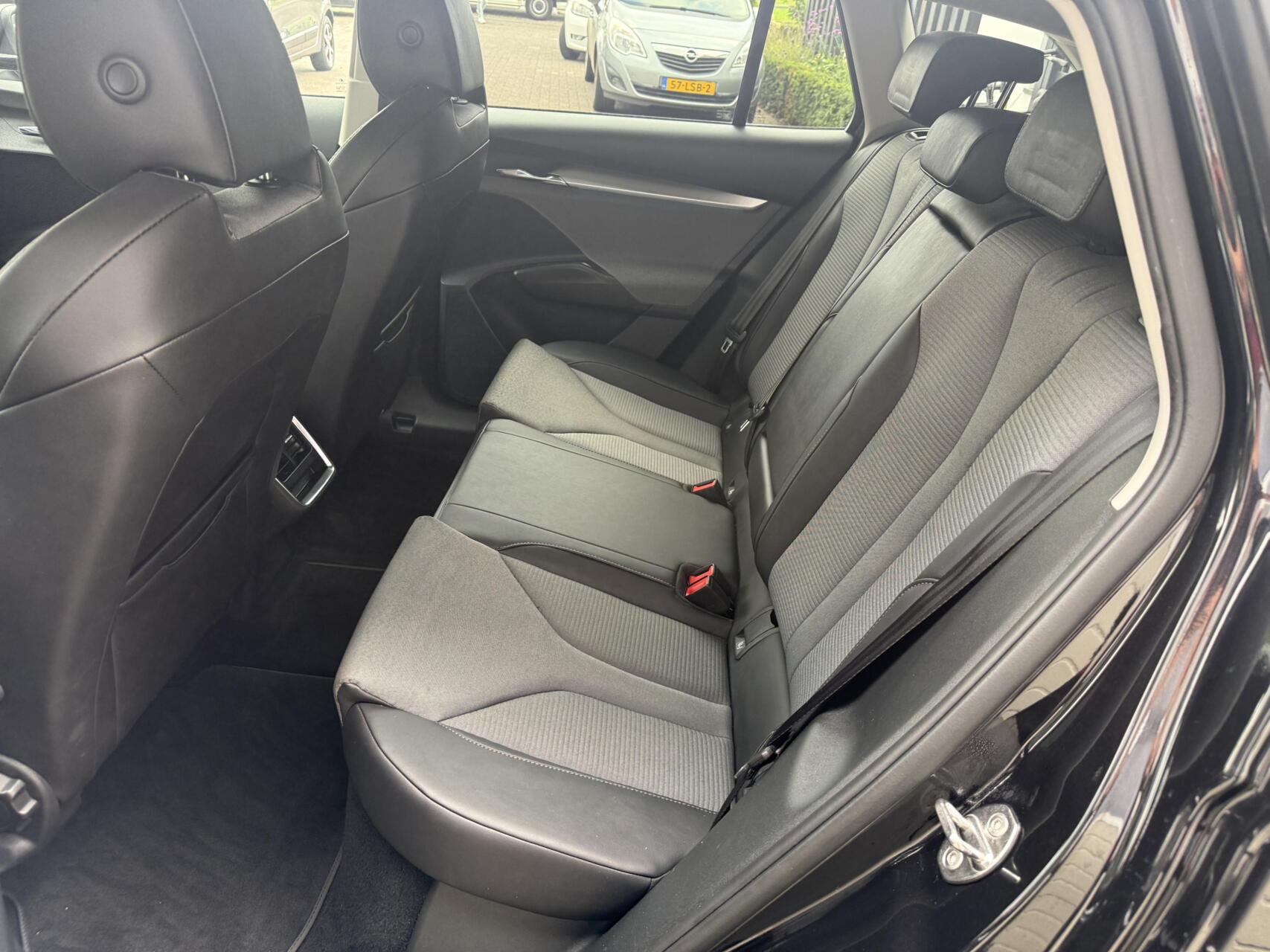 Foto van Skoda Enyaq 80