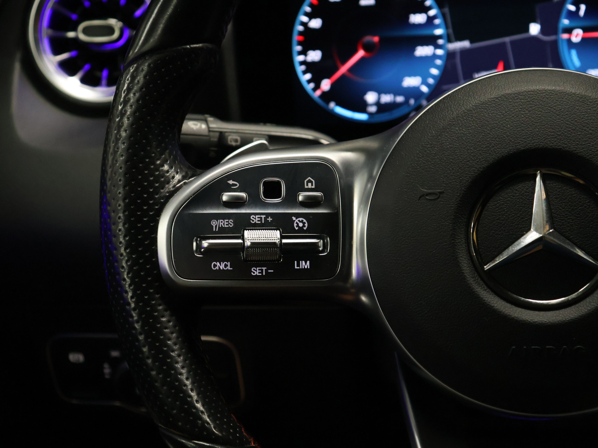 Foto van Mercedes-Benz B 250 E