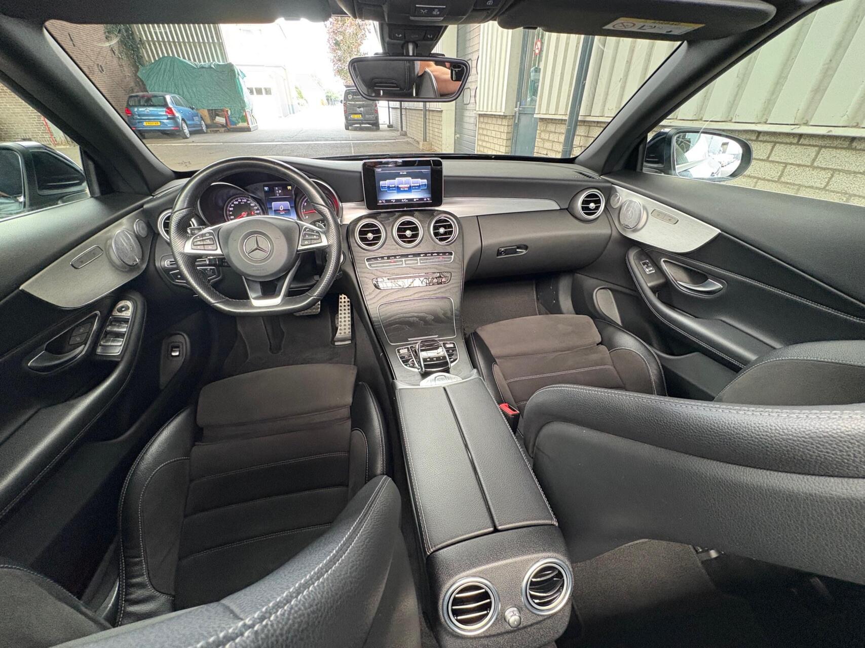 Foto van Mercedes-Benz C 200