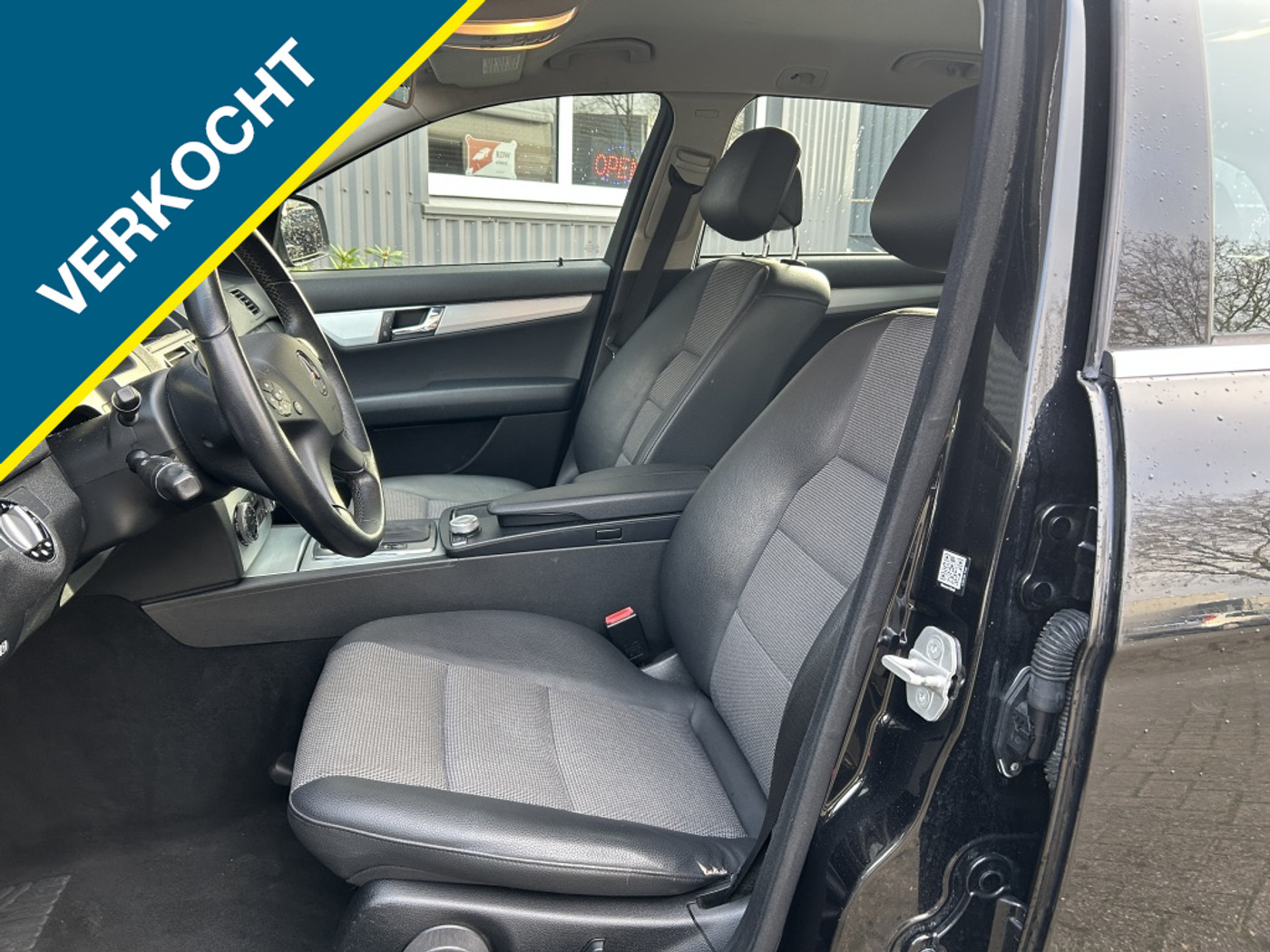 Foto van Mercedes-Benz C 180 Kompressor