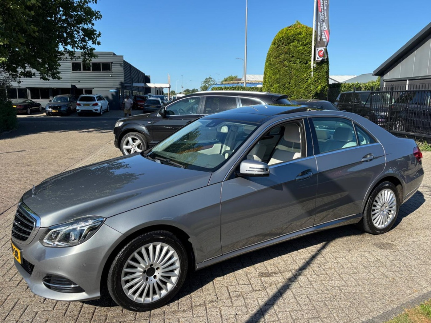 Foto van Mercedes-Benz E 350 Bluetec