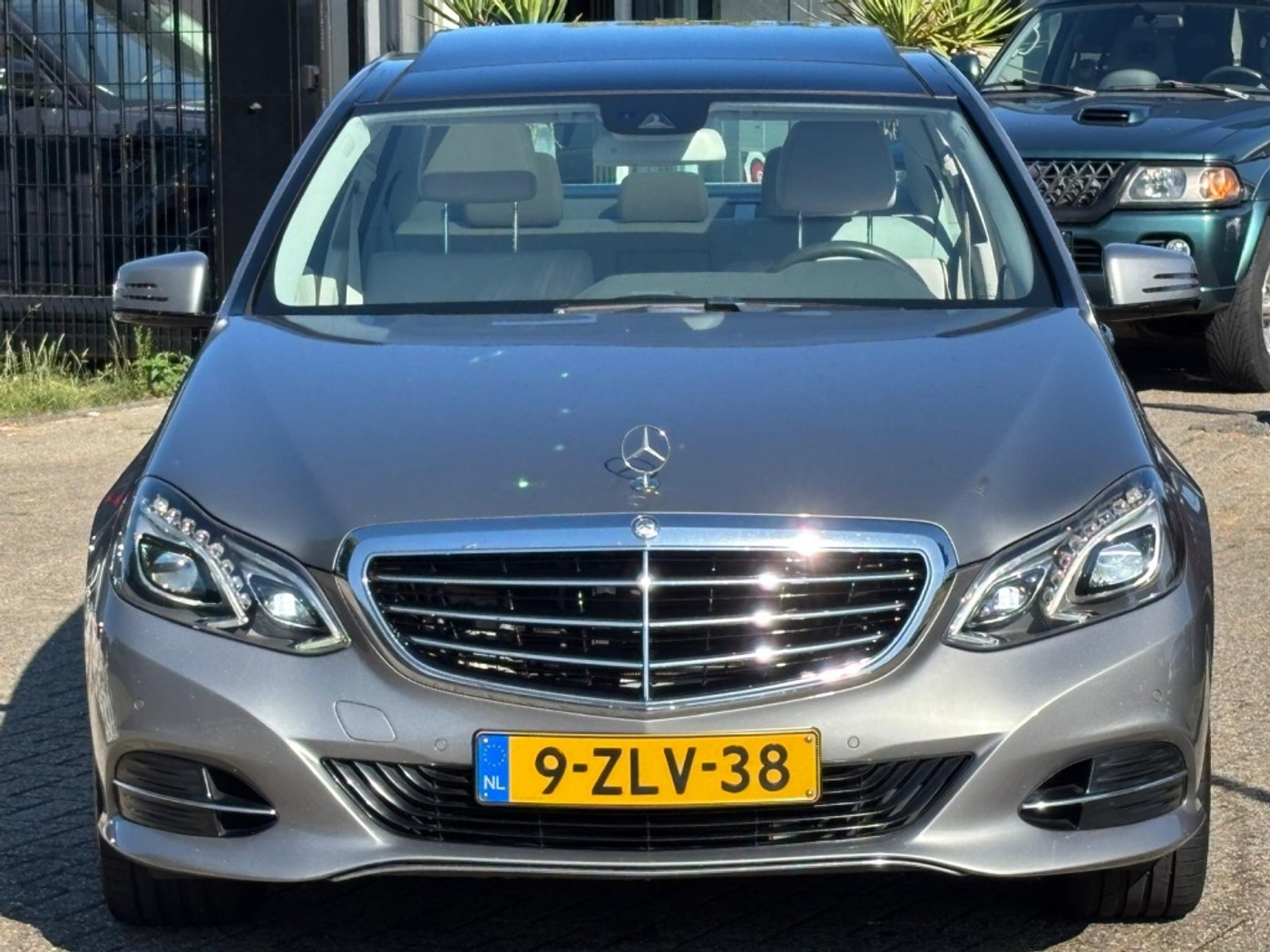 Foto van Mercedes-Benz E 350 Bluetec
