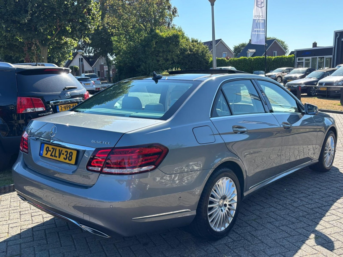Foto van Mercedes-Benz E 350 Bluetec