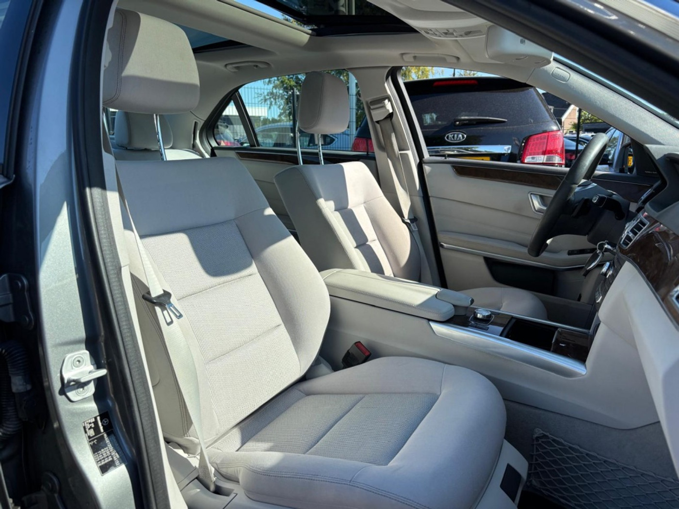 Foto van Mercedes-Benz E 350 Bluetec