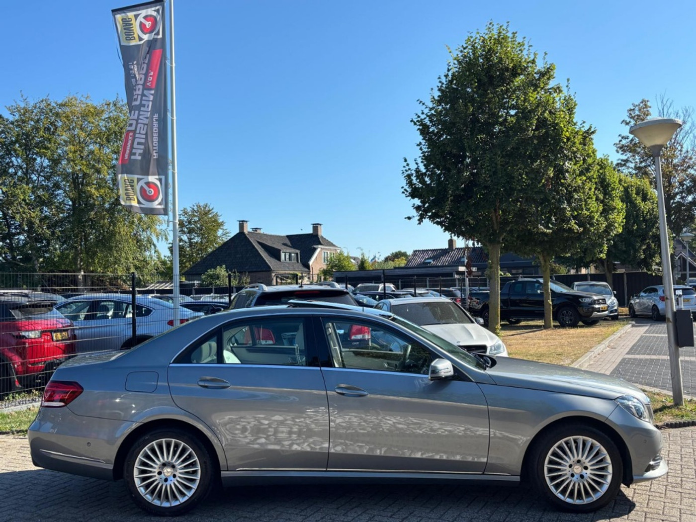 Foto van Mercedes-Benz E 350 Bluetec