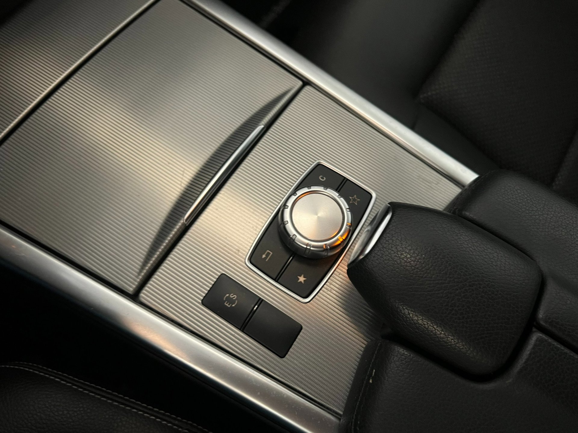 Foto van Mercedes-Benz E 300 Bluetec Hybrid