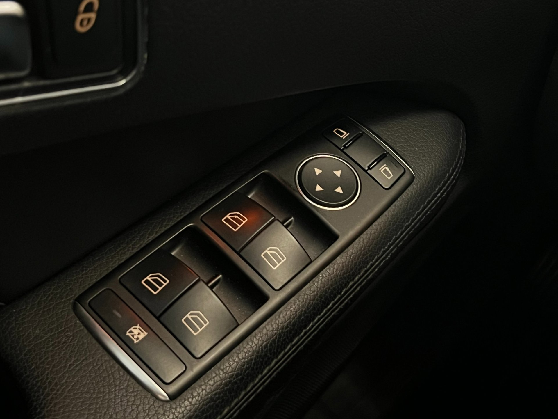 Foto van Mercedes-Benz E 300 Bluetec Hybrid
