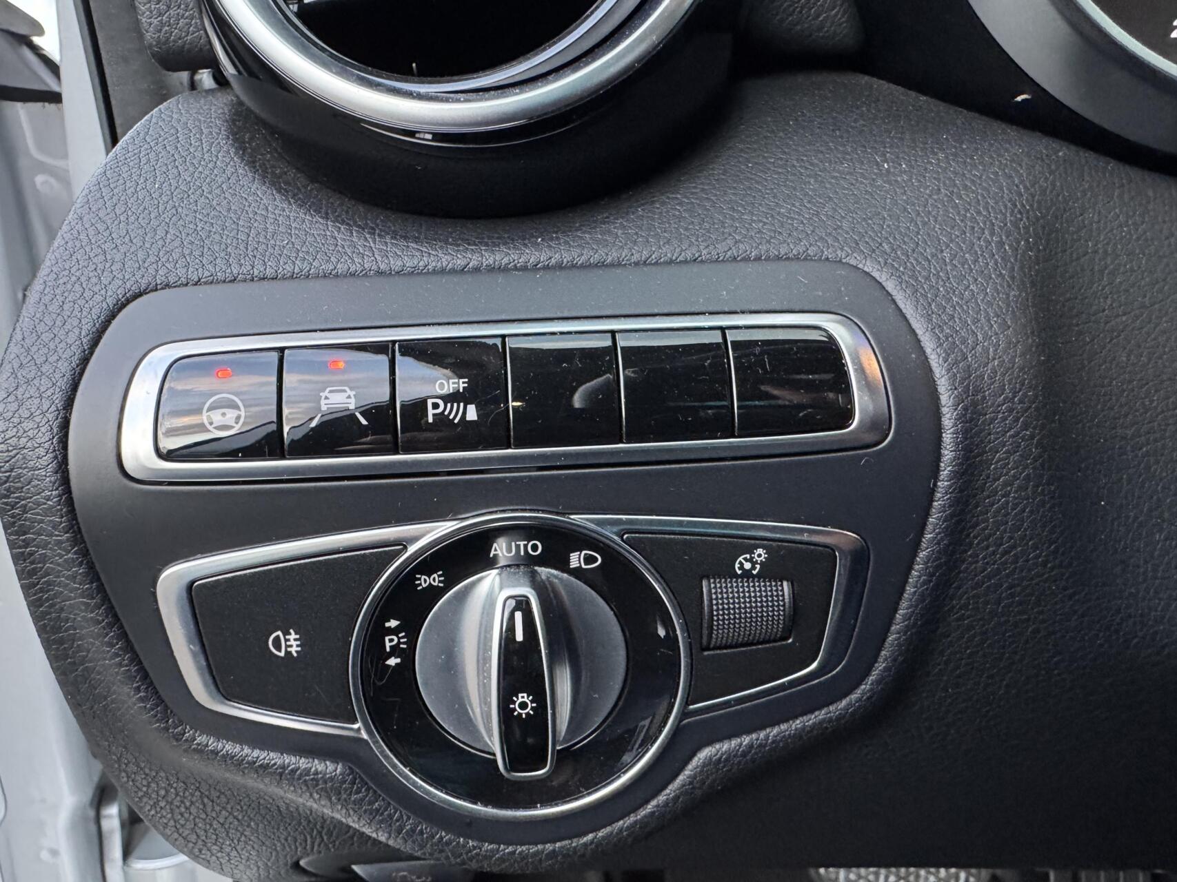 Foto van Mercedes-Benz C 200