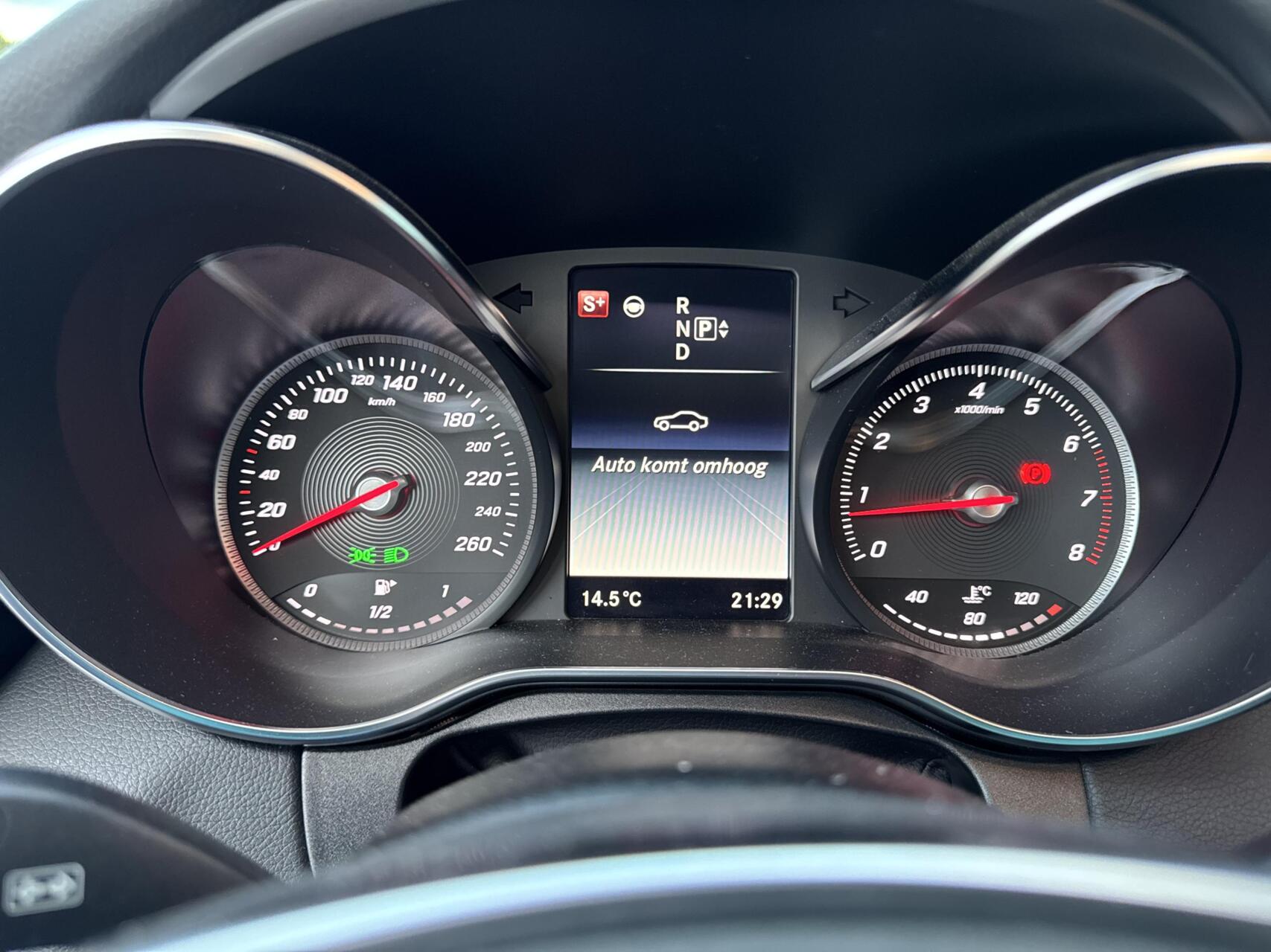 Foto van Mercedes-Benz C 200