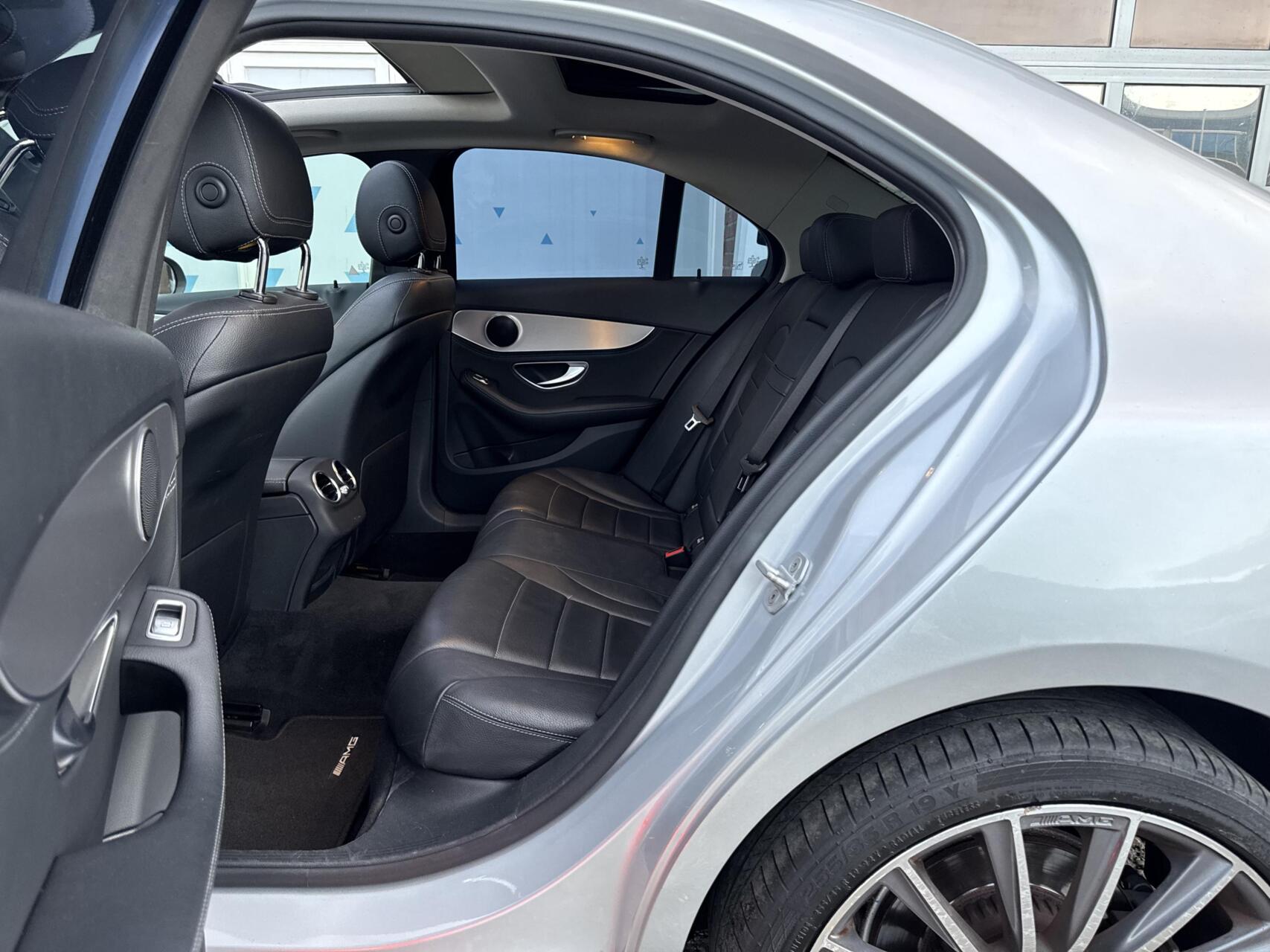 Foto van Mercedes-Benz C 200