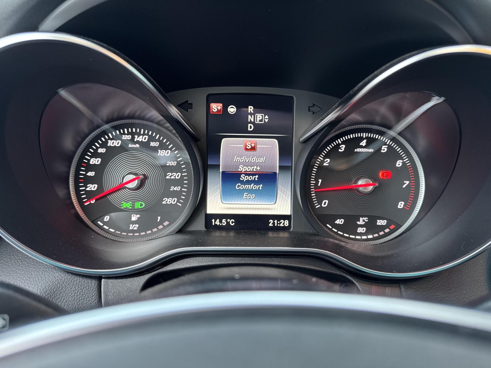 Foto van Mercedes-Benz C 200