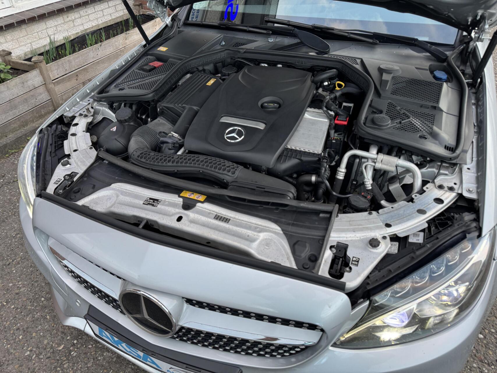 Foto van Mercedes-Benz C 200