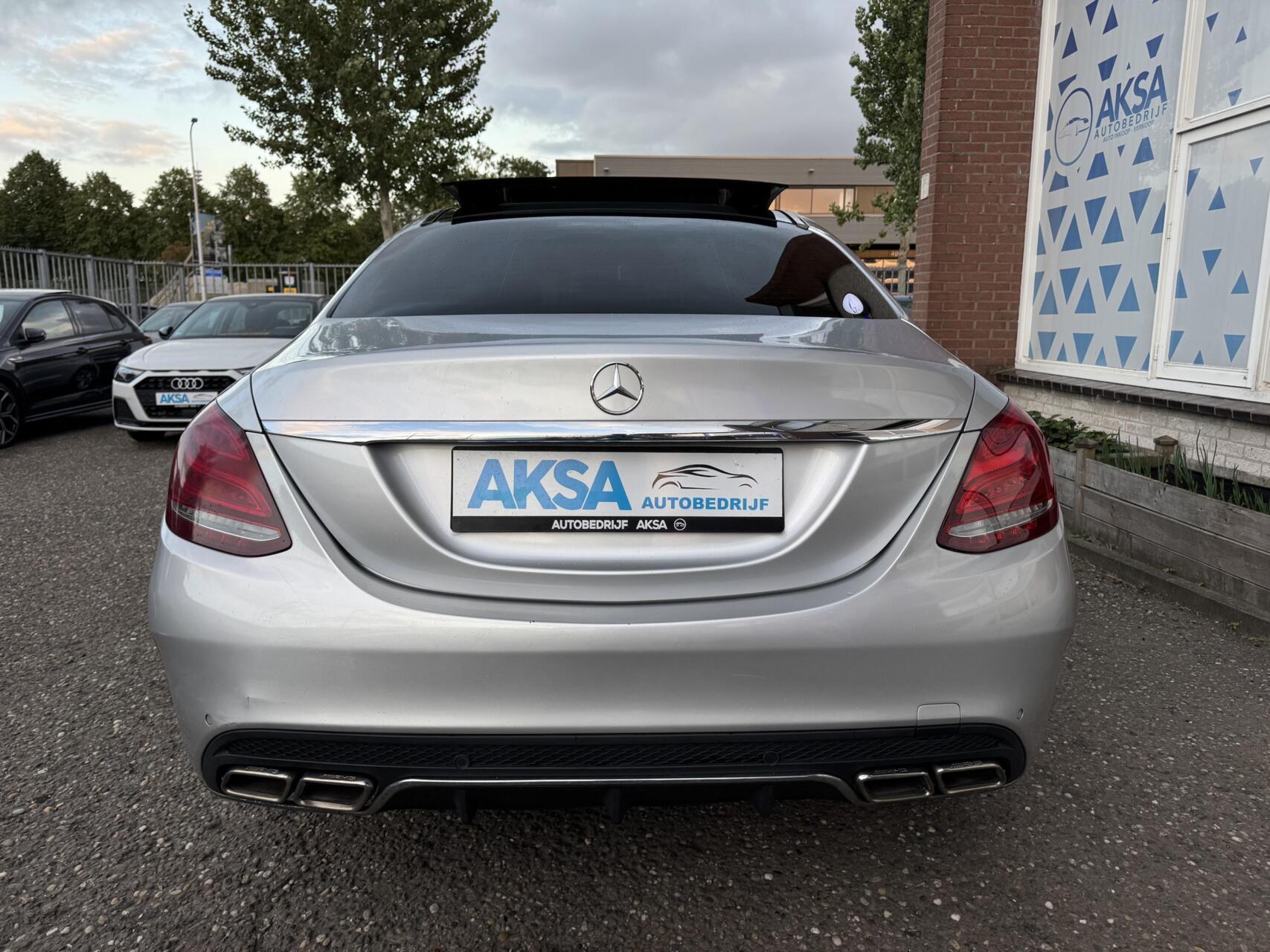 Foto van Mercedes-Benz C 200