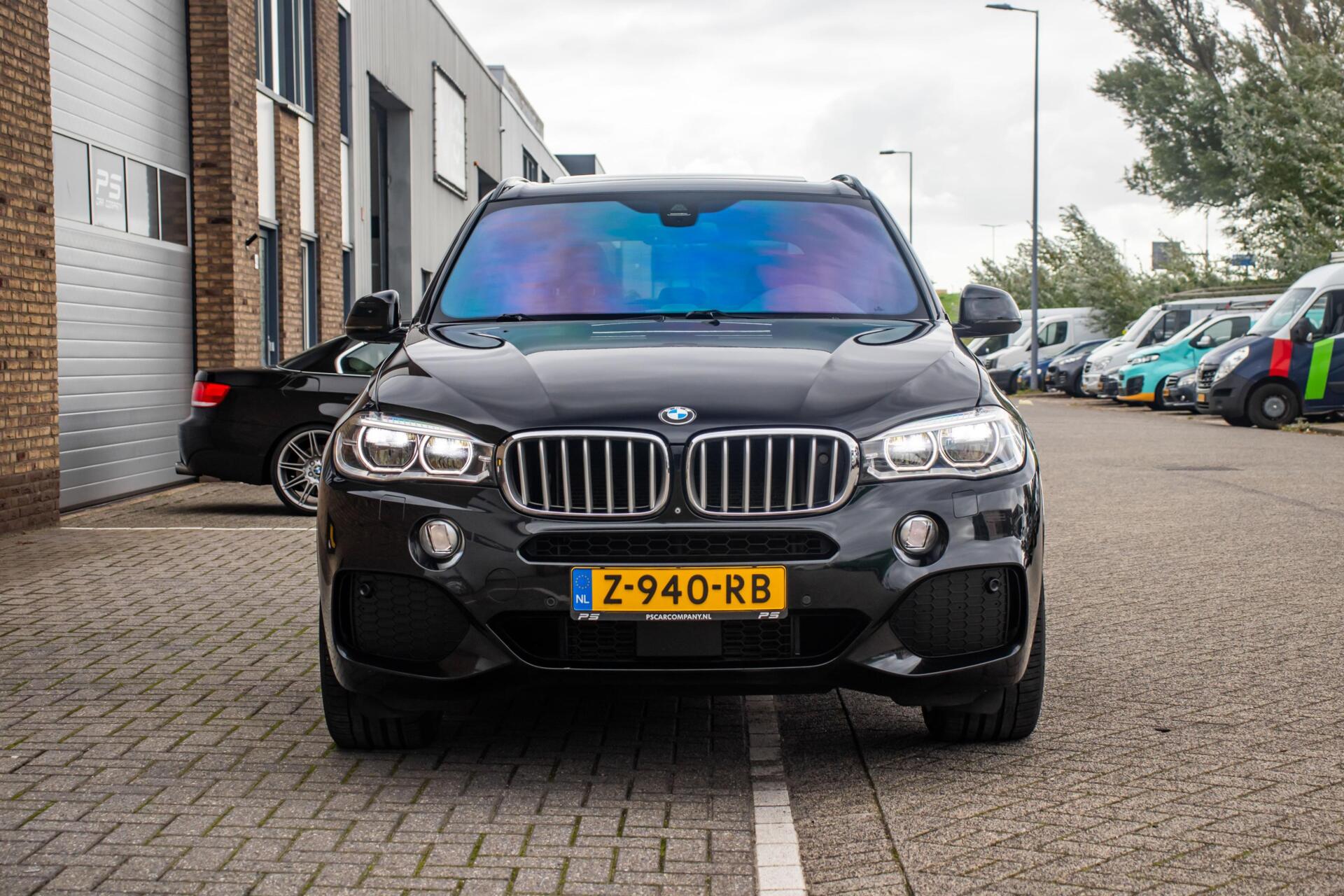 Foto van BMW X5 Xdrive40d